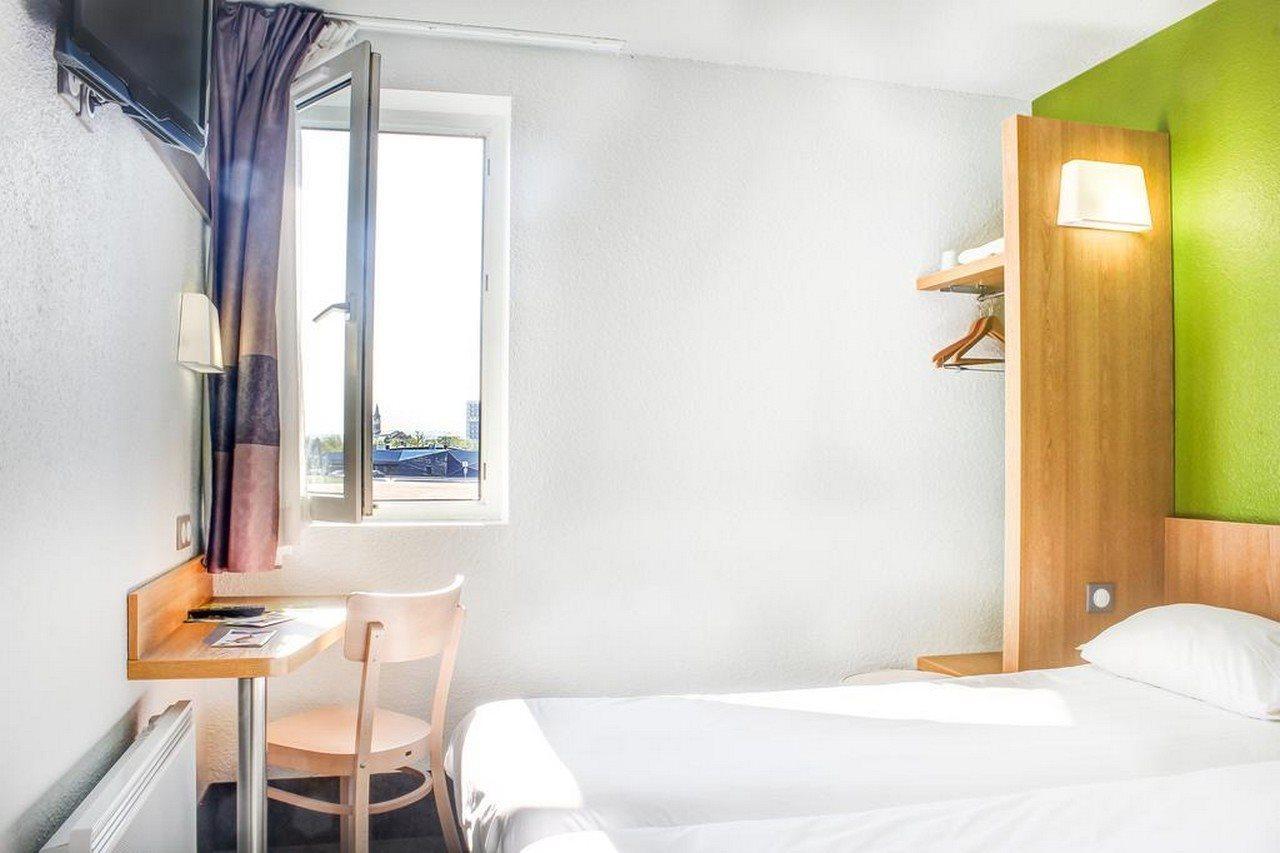 B&B HOTEL Montluçon Extérieur photo