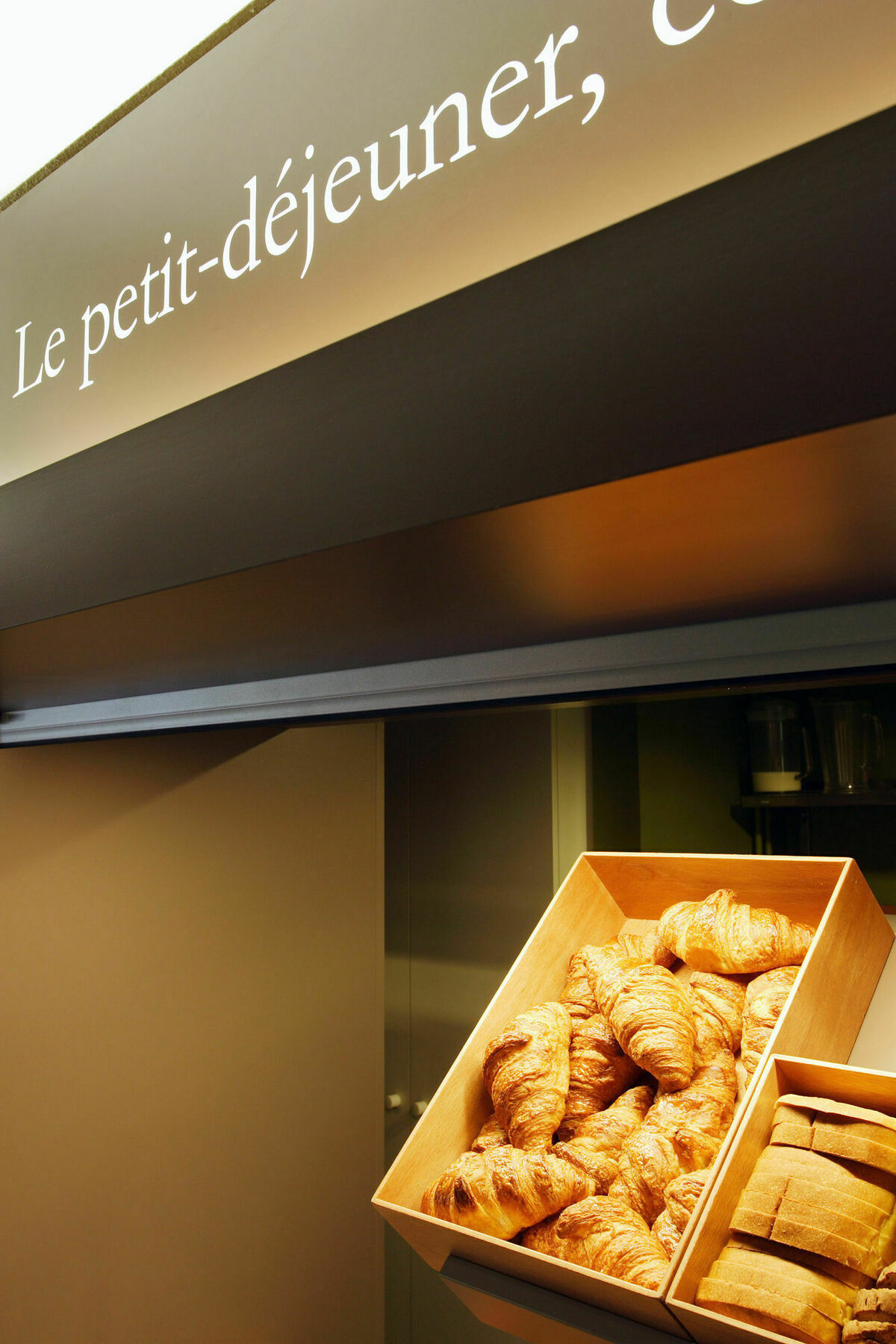 B&B HOTEL Montluçon Extérieur photo