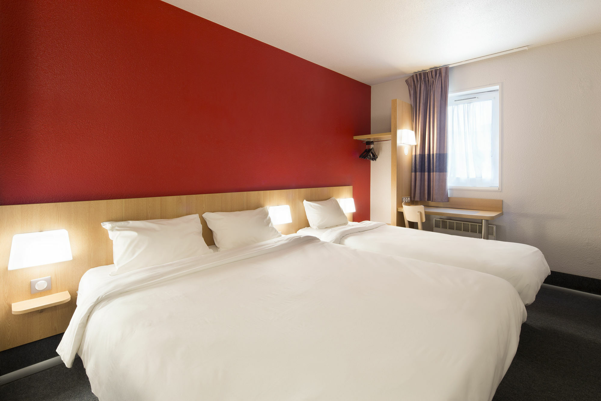 B&B HOTEL Montluçon Extérieur photo