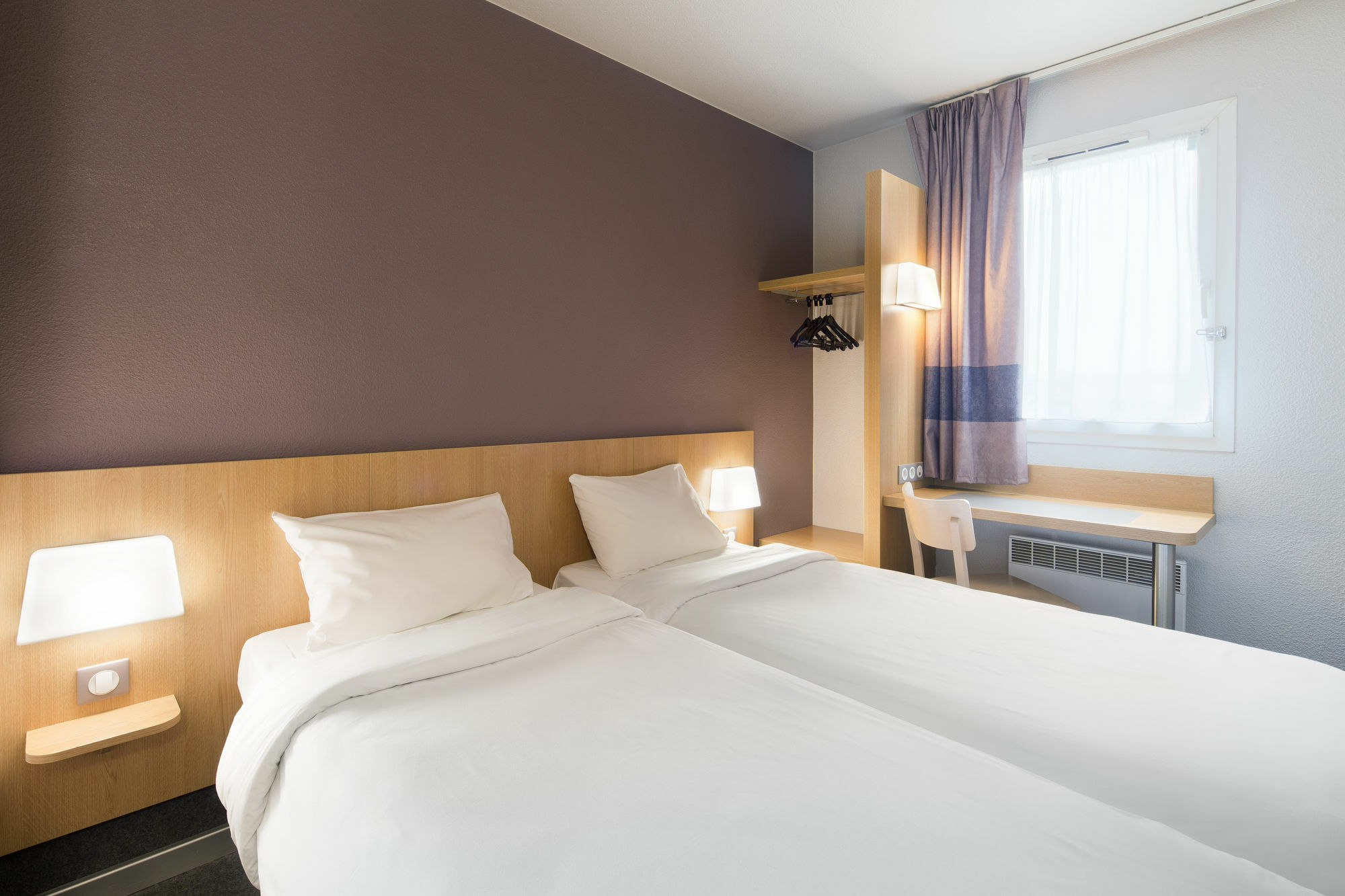 B&B HOTEL Montluçon Extérieur photo