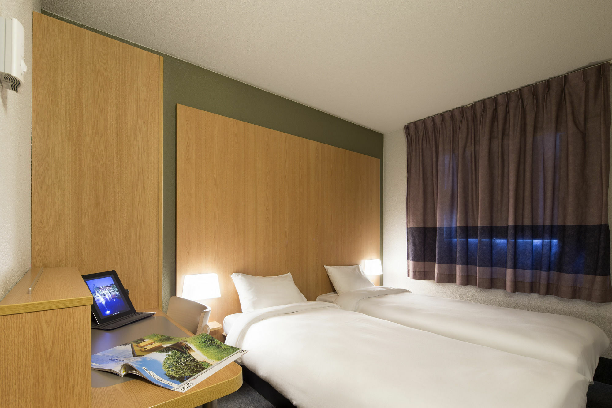 B&B HOTEL Montluçon Extérieur photo